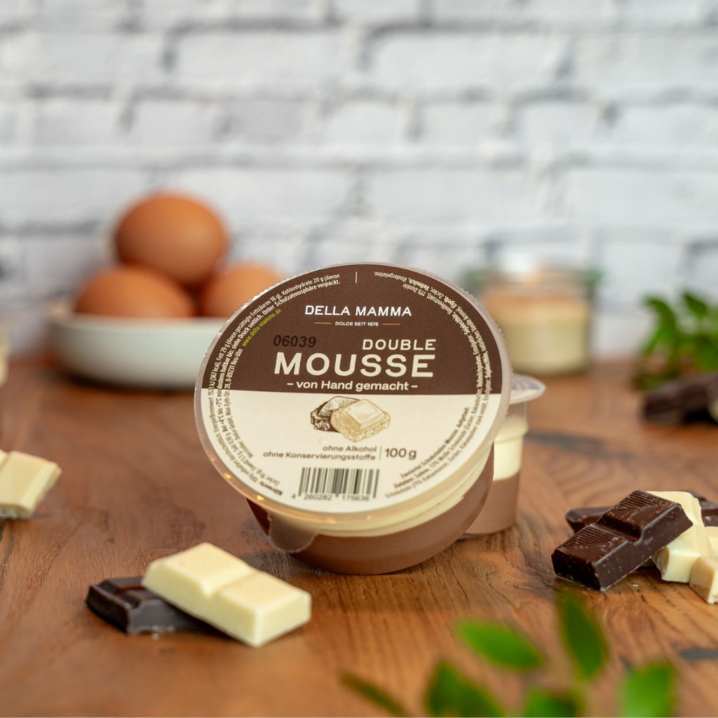 Double Mousse mit doppelt Schokolade, weißer und dunkler