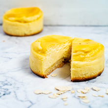 Lade das Bild in den Galerie-Viewer, Cheesecake in Papierform
