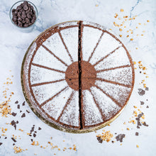 Lade das Bild in den Galerie-Viewer, Schoko-Haselnuss Kuchen
